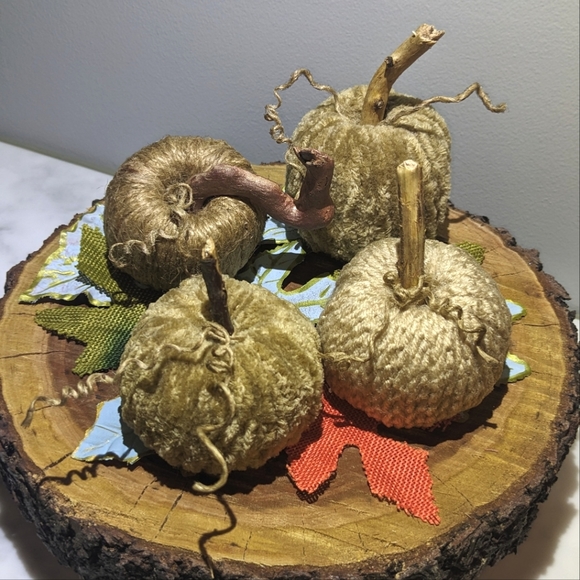 Primitive Fall Decor / Handmade Pumpkin / Yarn Pumpkin - Picture 4 of 9